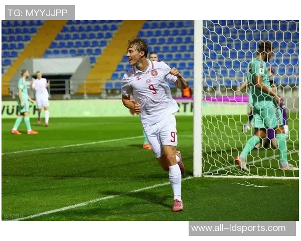 丹尼斯曼凭借梅开二度荣膺埃因霍温对那不勒斯比赛全场最佳称号