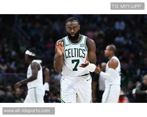 杰伦布朗独揽41分难救球队双拳难敌四手的尴尬局面 杰伦布朗独揽41分难救球队双拳难敌四手的尴尬局面