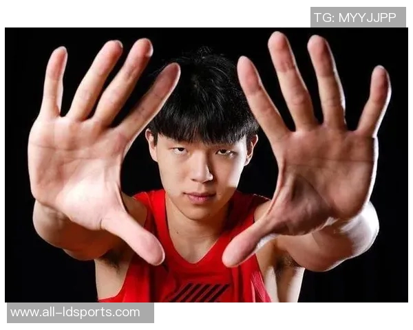 韩乔生点评杨瀚森进步显著教练给予充分信任裁判应公正执法助力比赛发展